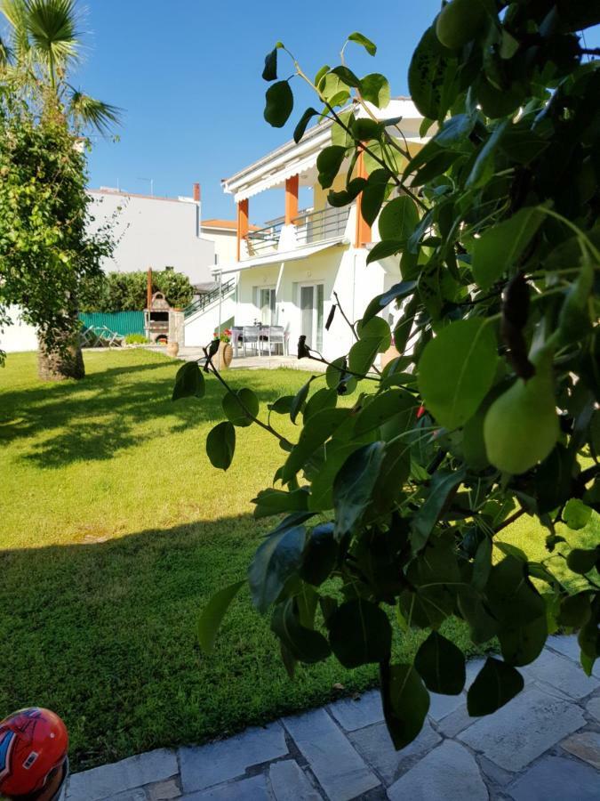 Nautilus ξενώνας Nea Iraklitsa Εξωτερικό φωτογραφία